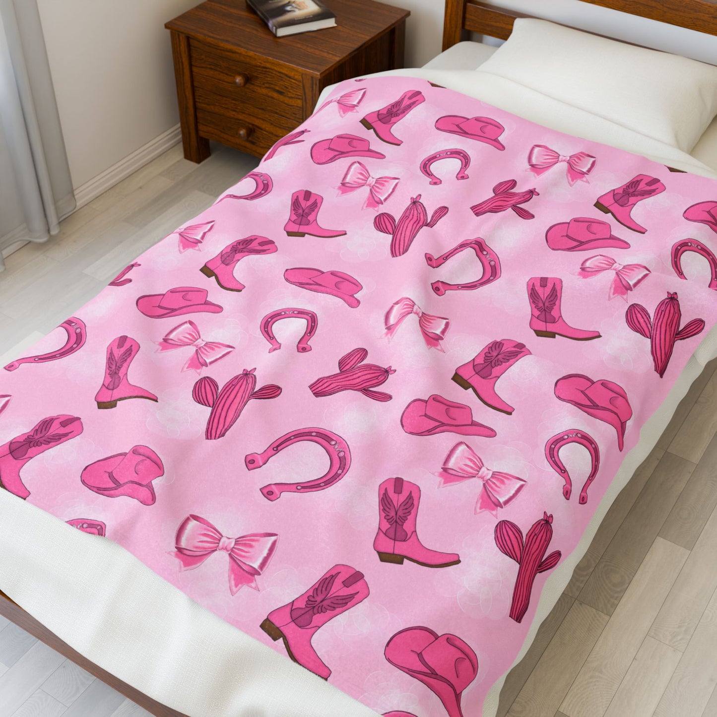 Cute Western-Themed Velveteen Plush Blanket, Cozy Decor for Kids, Gifts for Rodeo Lovers, Perfect for Birthdays or Celebrations, Soft [...]