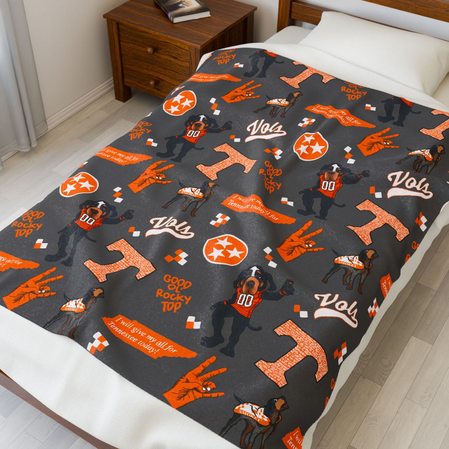 Tennessee Vols Velveteen Plush Blanket - Perfect for Game Day, Dorm Decor, Gift, Home Essentials, Soft Throw