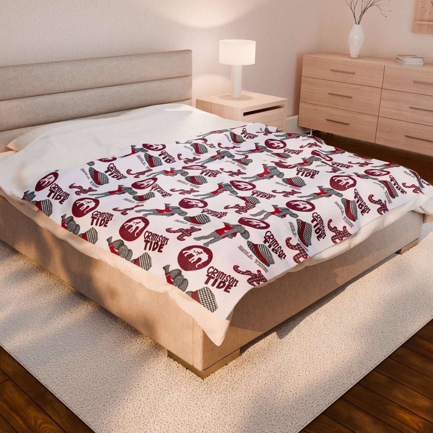 Alabama Crimson Tide Velveteen Plush Blanket - Perfect for Game Day, Dorm Decor, Gift, Home Essentials, Soft Throw