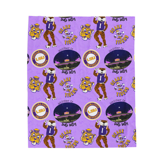 LSU Tigers Game Day Velveteen Plush Blanket, Soft Throw for Sports Lovers, Ideal for Home Décor, Perfect for Tailgating or Gifting!